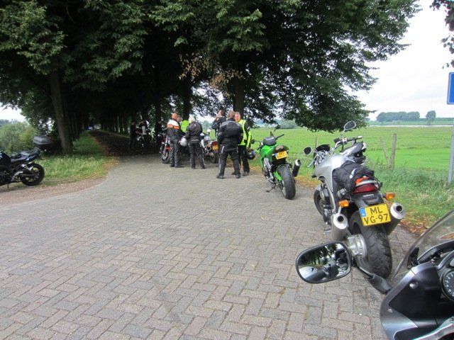 2013-08-18_efkes_weg_over_de_maas_meierijroute_gerrit_01 